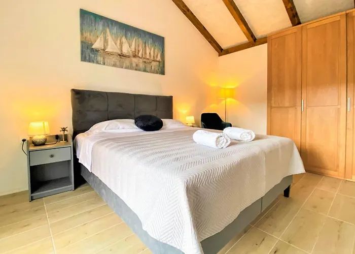Vinka Villa *